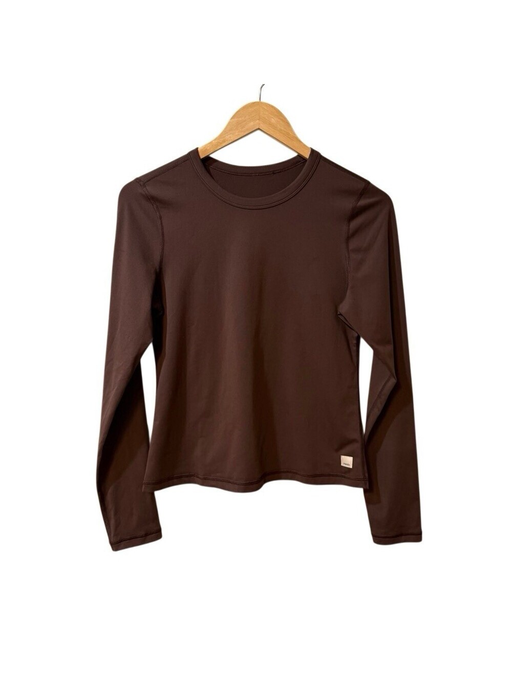 Vuori Women’s Long Sleeve Lux Crew Neck Size Small Stretch Basic T-Shirt Brown